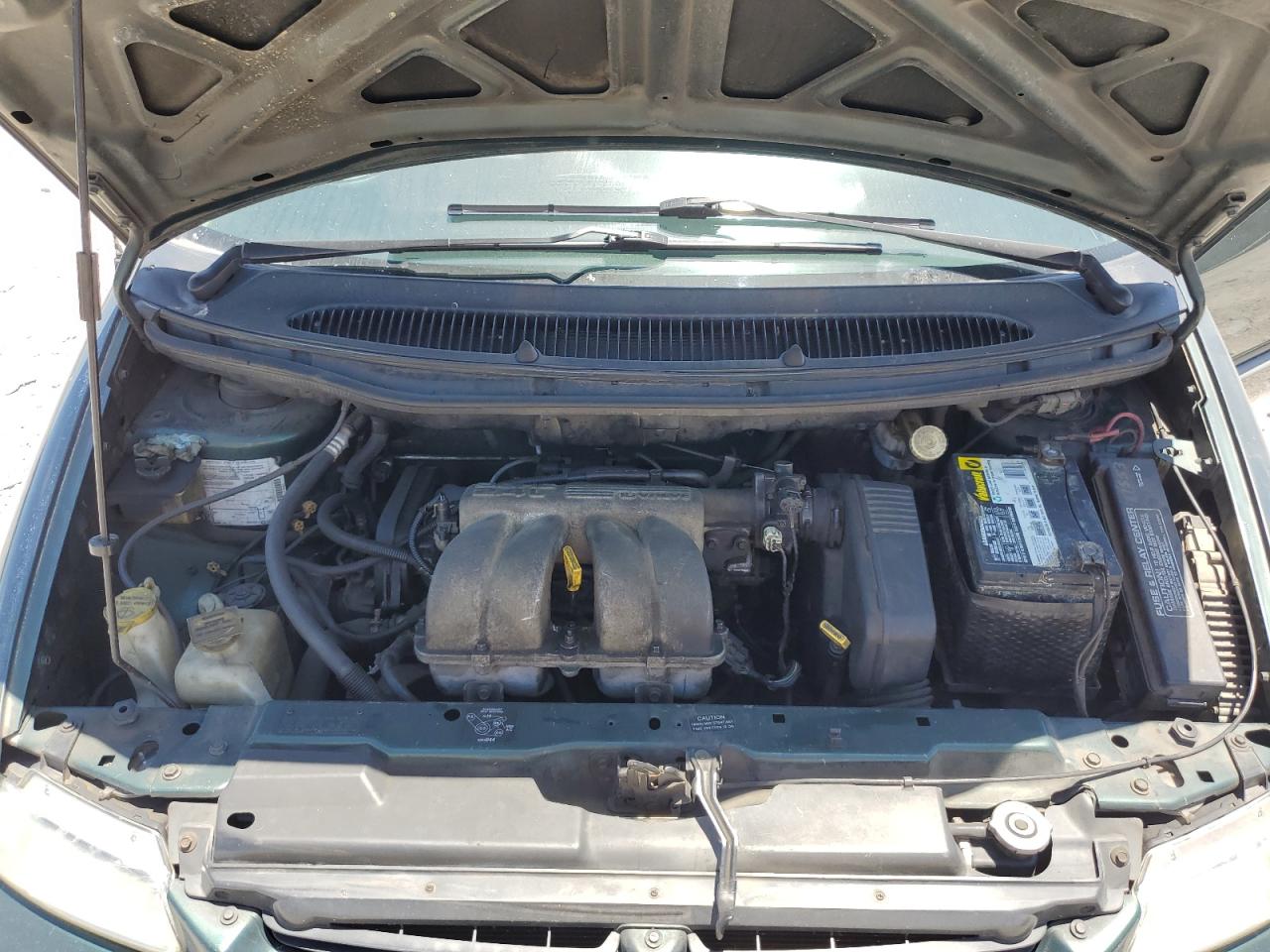 1999 Dodge Caravan VIN: 2B4FP25B0XR210798 Lot: 61211775
