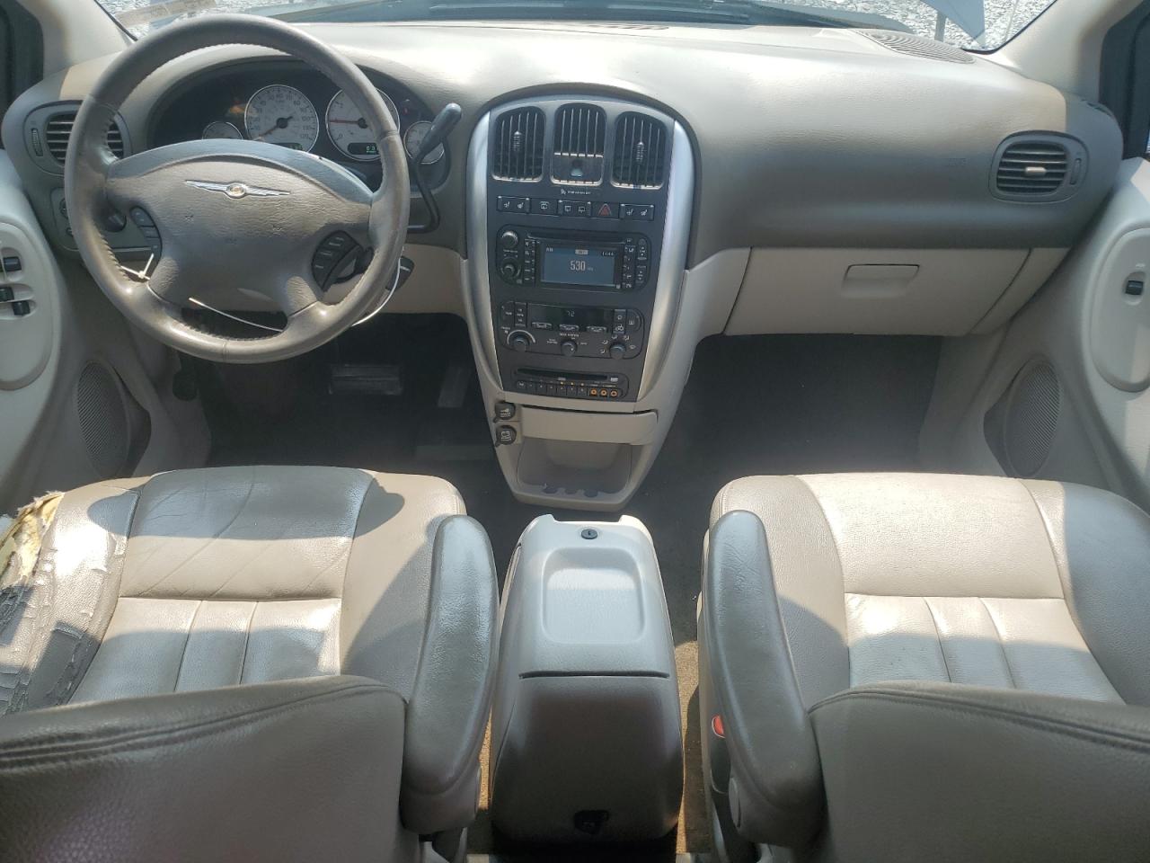 2005 Chrysler Town & Country Touring VIN: 2C4GP54L35R376281 Lot: 60508405