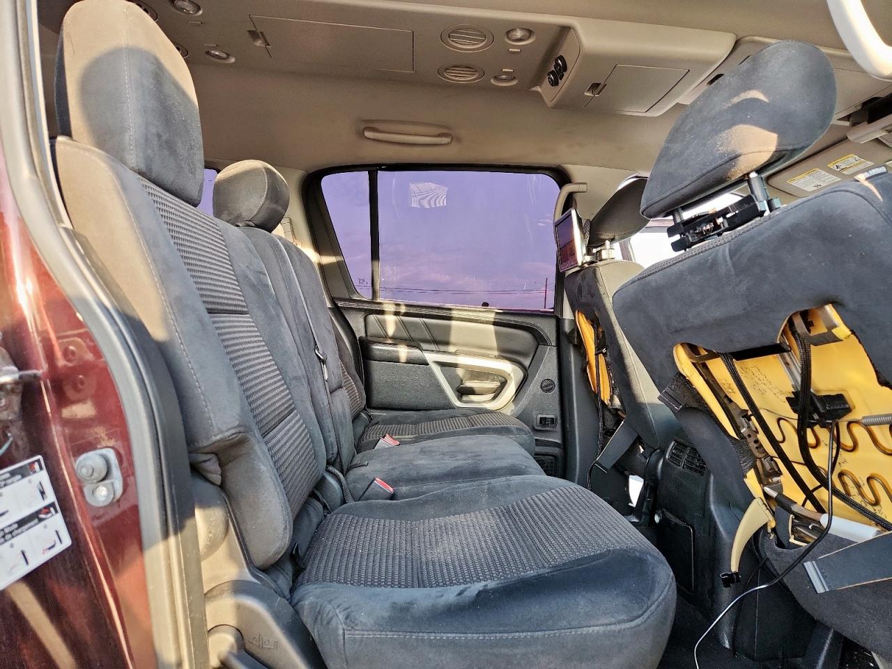 2015 Nissan Armada Sv VIN: 5N1BA0ND3FN605378 Lot: 60247415