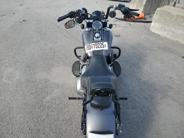 undisplay HARLEY-DAVIDSON FLSTFB FAT 2016 Сірий
