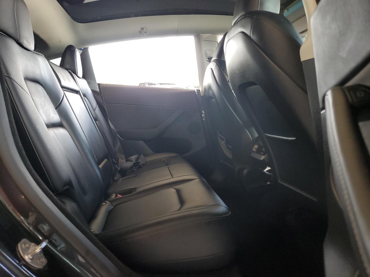 TESLA MODEL Y 2024 VIN 7SAYGDED4RF102968 фото 11