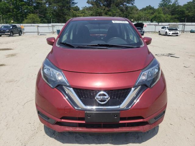  NISSAN VERSA 2017 Czerwony
