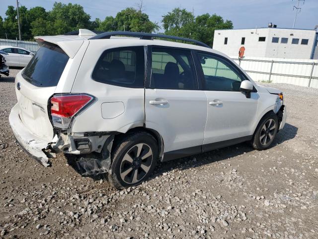  SUBARU FORESTER 2017 White