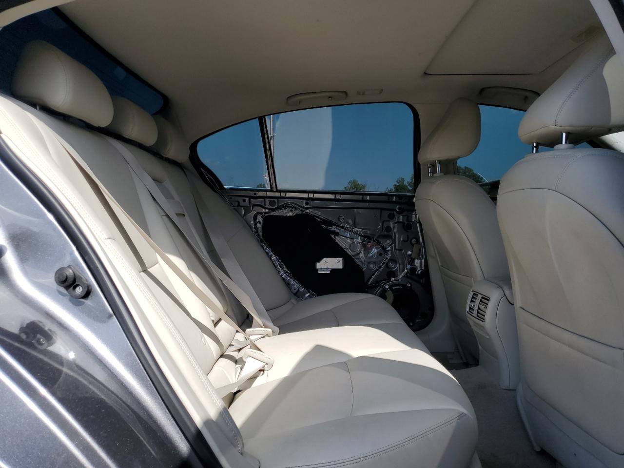 2015 Infiniti Q50 Base VIN: JN1BV7ARXFM410907 Lot: 62453625