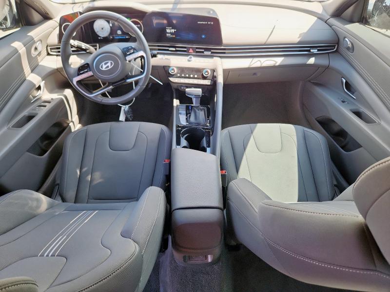  HYUNDAI ELANTRA 2025 Белый