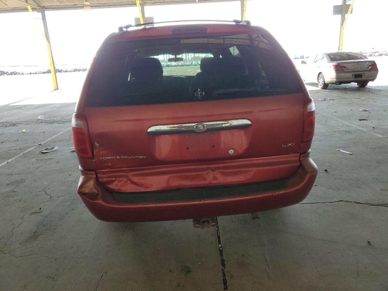 2002 Chrysler Town & Country Lxi VIN: 2C8GP54L92R791017 Lot: 61985205
