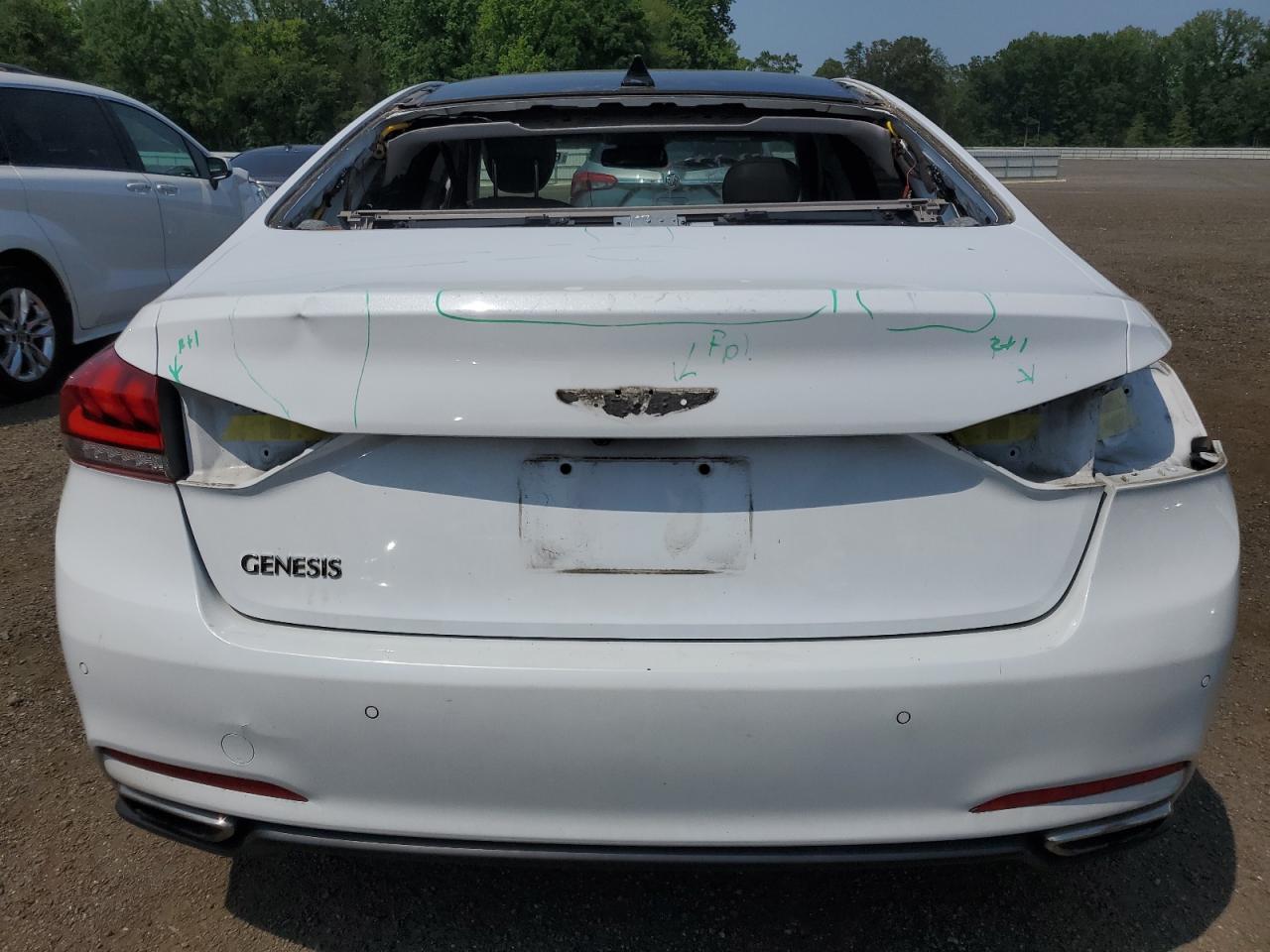 2015 Hyundai Genesis 3.8L VIN: KMHGN4JE6FU094769 Lot: 60822525