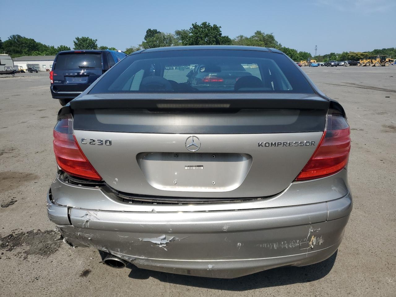 2004 Mercedes-Benz C 230K Sport Coupe VIN: WDBRN40J54A588131 Lot: 62463795