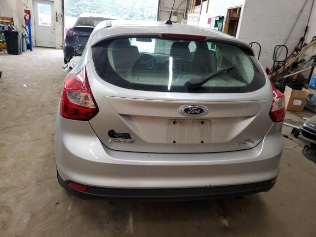  FORD FOCUS 2014 Srebrny