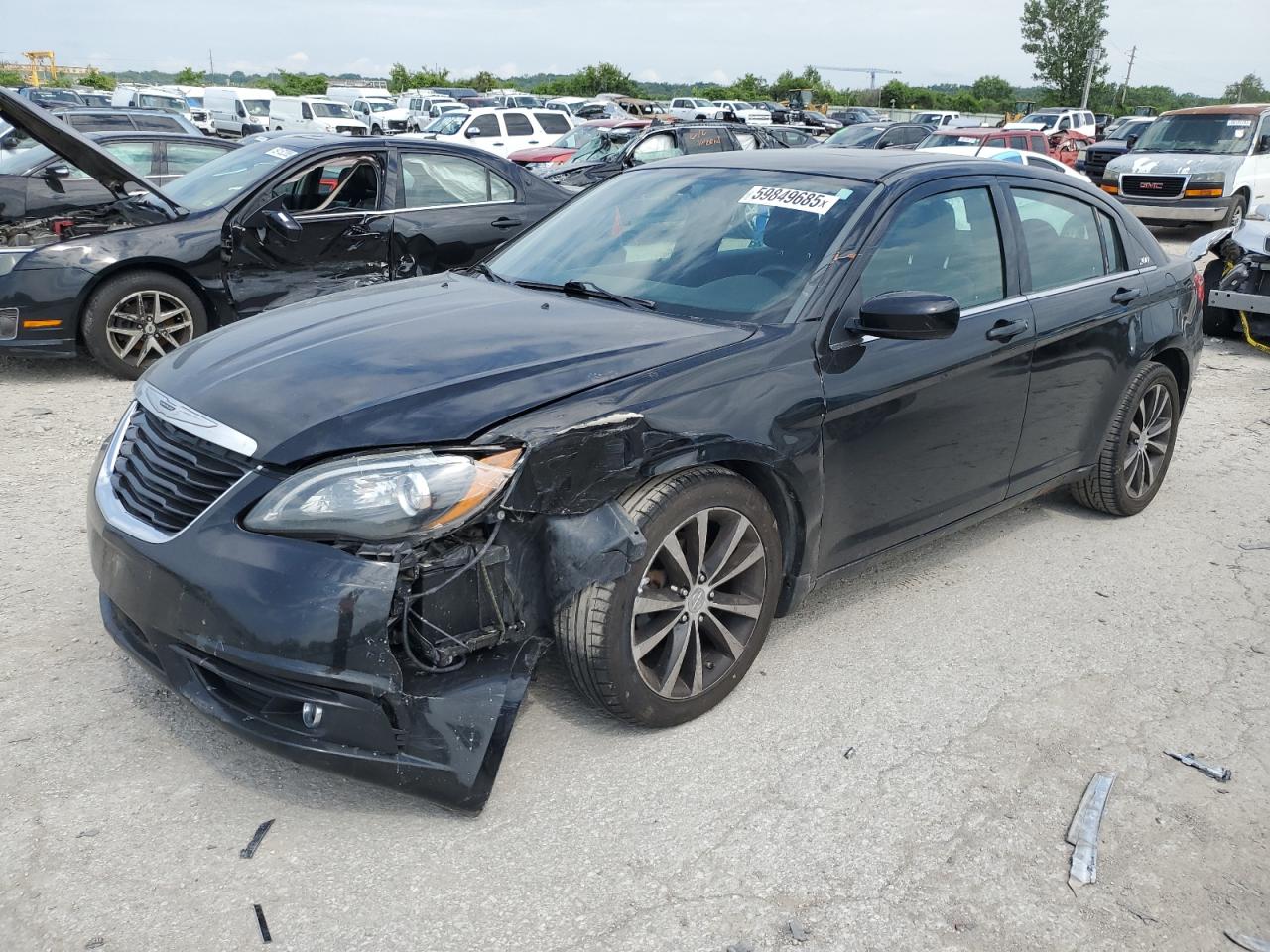 2014 Chrysler 200 Touring for Sale in Kansas City, KS - Front End