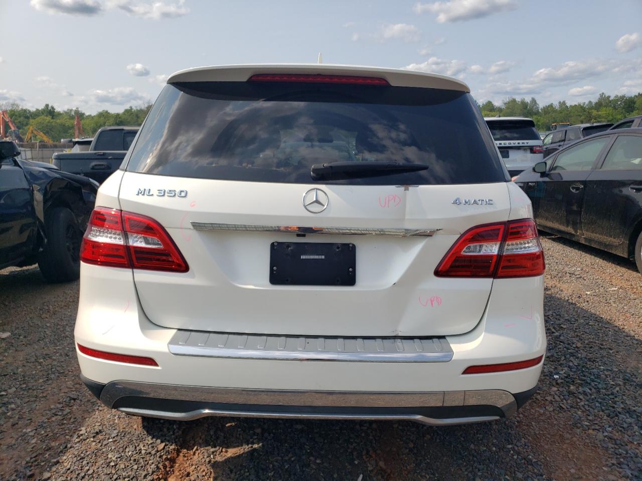 2015 Mercedes-Benz Ml 350 4Matic VIN: 4JGDA5HB6FA570505 Lot: 59272315