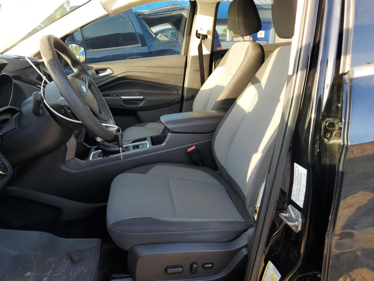 2017 Ford Escape Se VIN: 1FMCU0G95HUA68610 Lot: 61201515