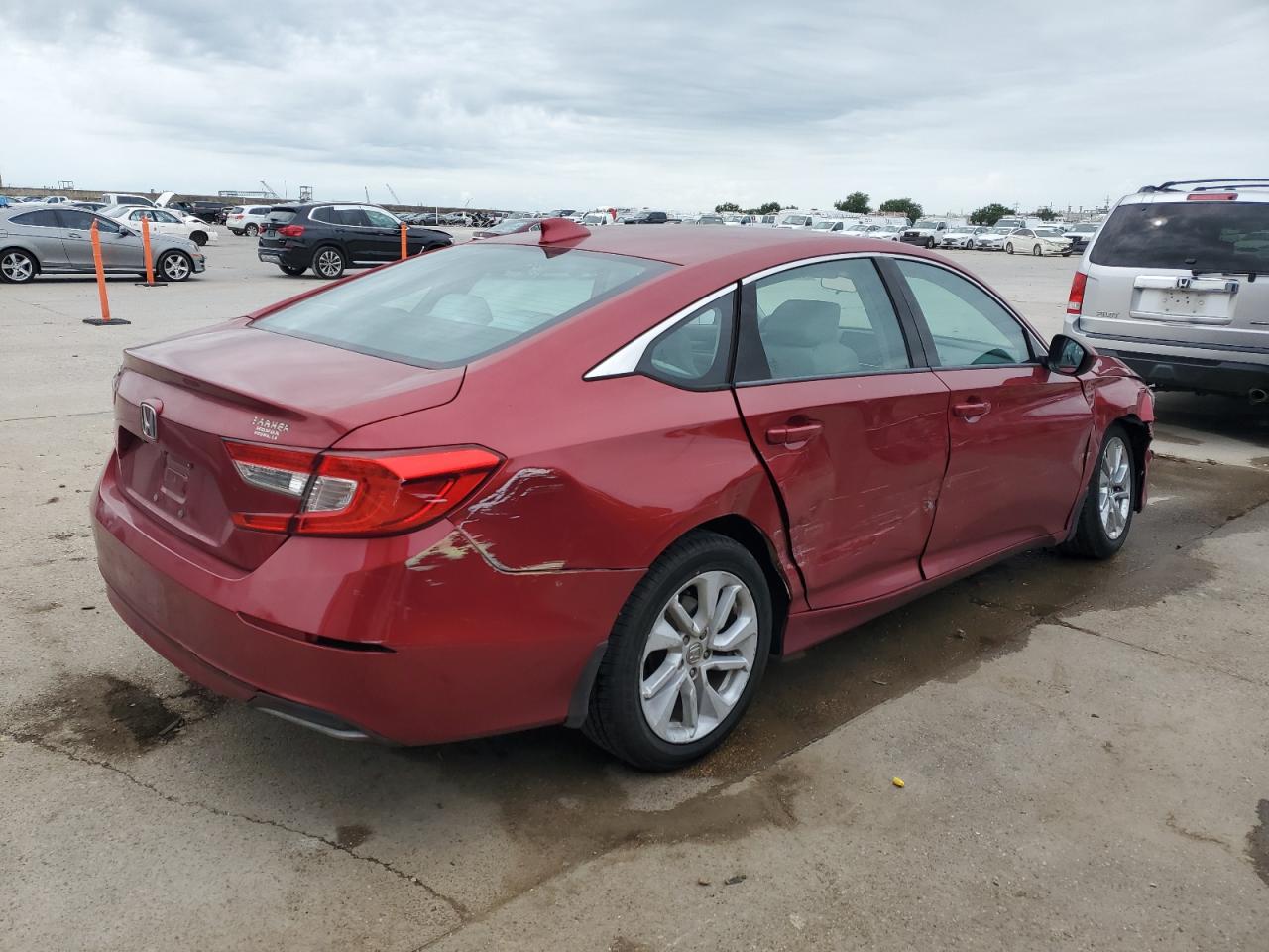 HONDA ACCORD 2019 VIN 1HGCV1F10KA136194 photo 3