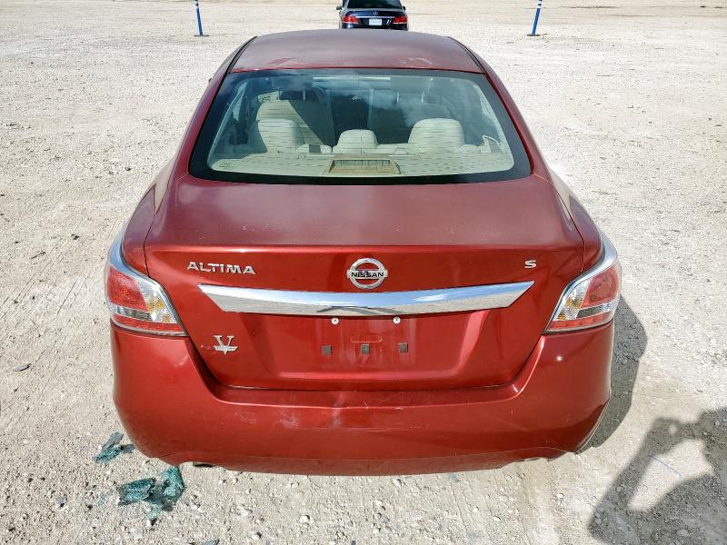 Sedans NISSAN ALTIMA 2015 Czerwony