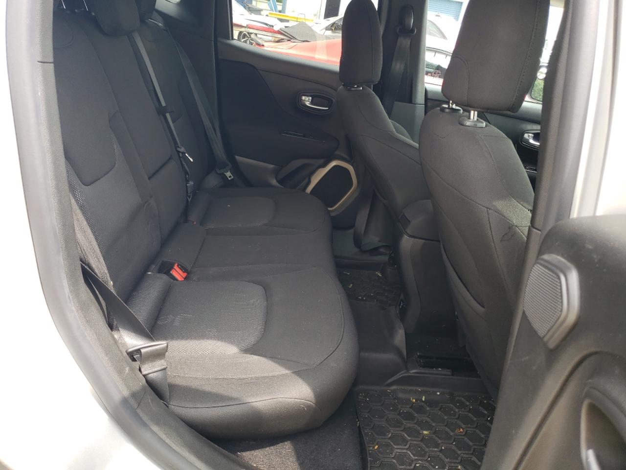 2015 Jeep Renegade Latitude VIN: ZACCJBBT2FPC33880 Lot: 59260395