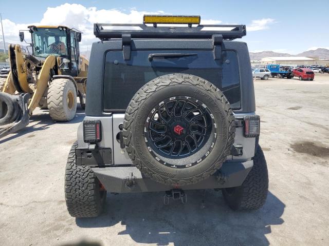 Parquets JEEP WRANGLER 2016 Srebrny