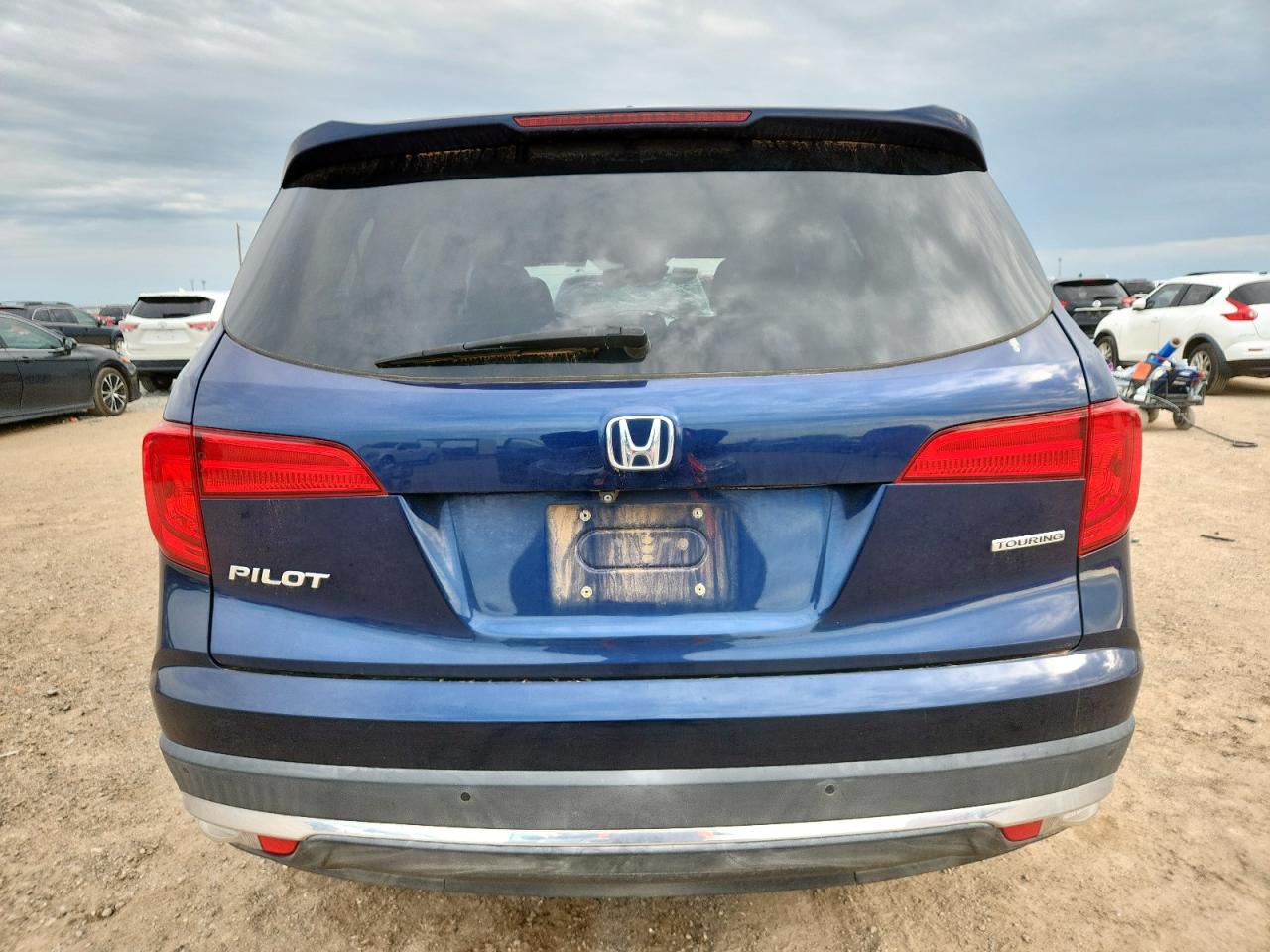 2016 Honda Pilot Touring VIN: 5FNYF5H93GB045303 Lot: 61760475