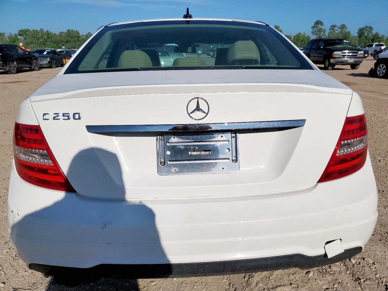 MERCEDES-BENZ C-CLASS 2014 VIN WDDGF4HB5EA962960 фото 6