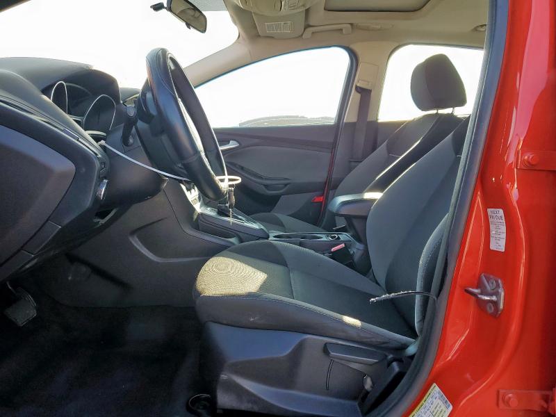 FORD FOCUS 2013 Czerwony