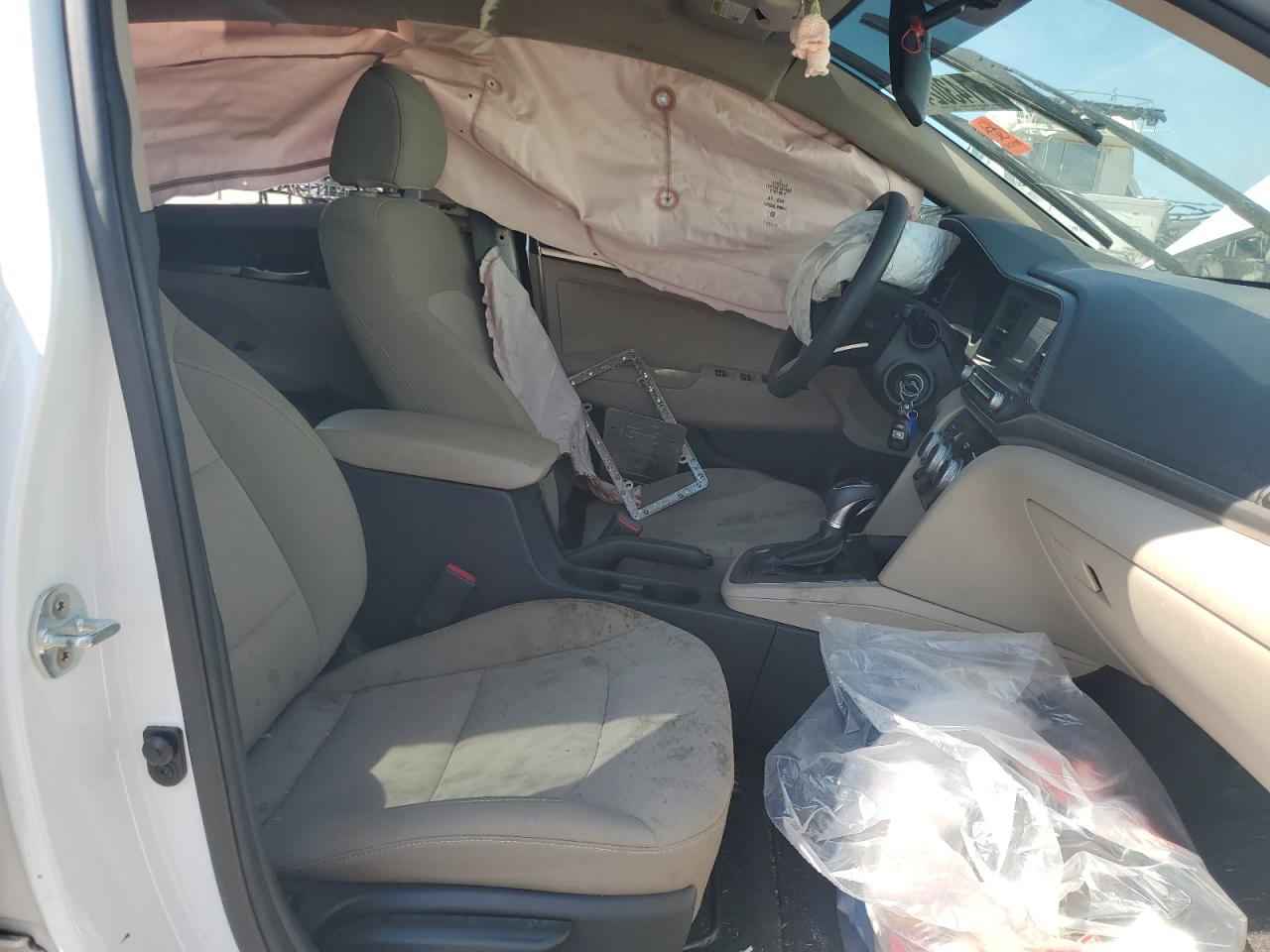 2019 Hyundai Elantra Se VIN: 5NPD74LF9KH496880 Lot: 61430245