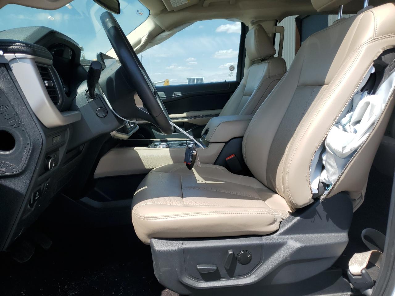 2023 Ford Expedition Max Xlt VIN: 1FMJK1J86PEA16477 Lot: 62667025