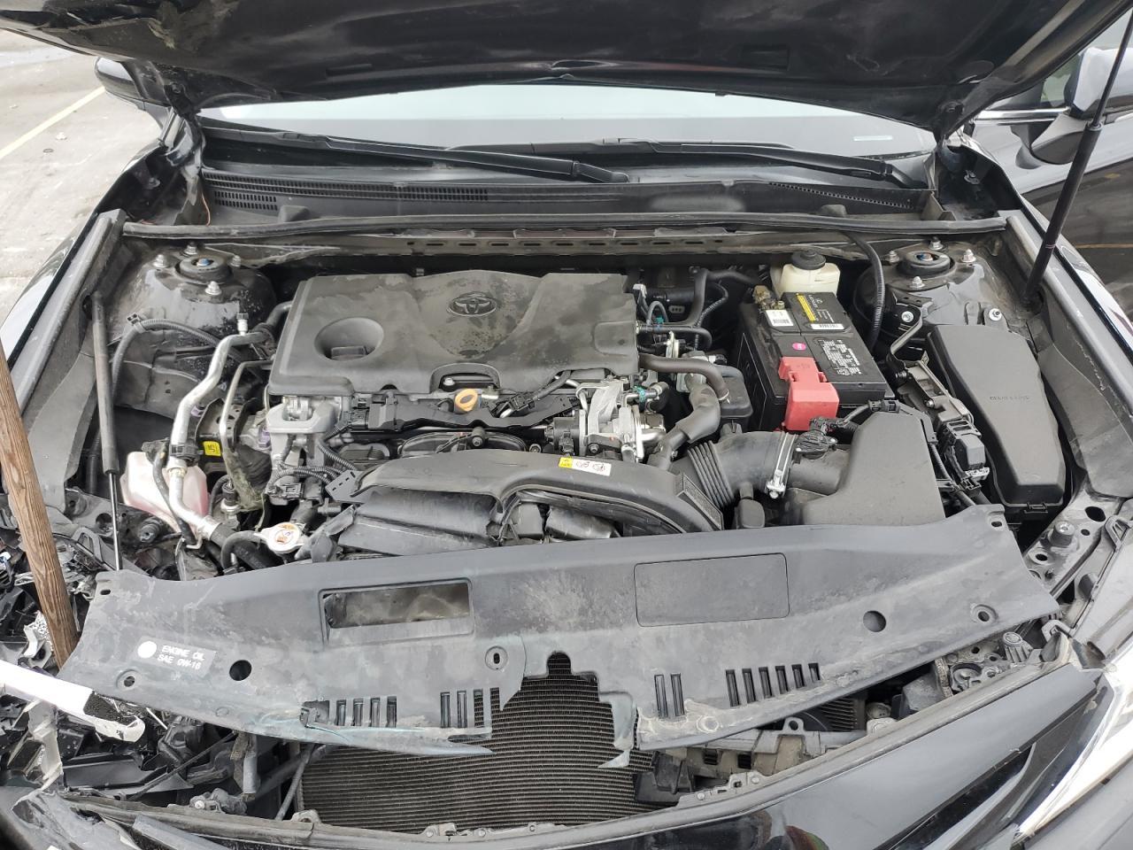 2018 Toyota Camry L VIN: 4T1B11HK1JU585422 Lot: 63098785