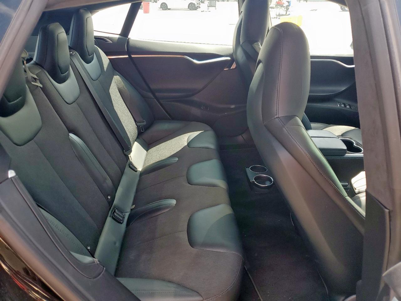 2016 Tesla Model S VIN: 5YJSA1E21GF168439 Lot: 60703035