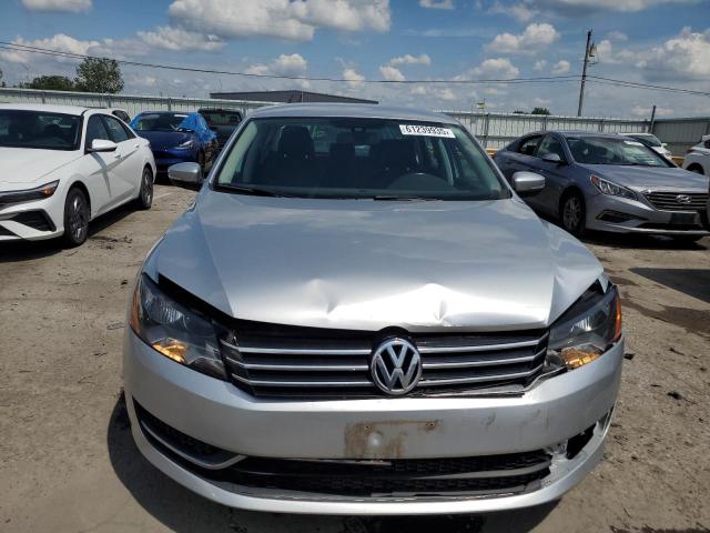  VOLKSWAGEN PASSAT 2014 Srebrny