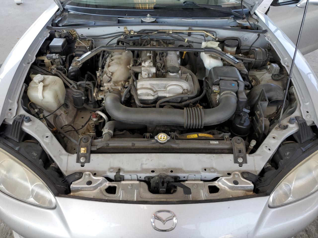 2004 Mazda Mx-5 Miata Base VIN: JM1NB353X40404238 Lot: 61601895