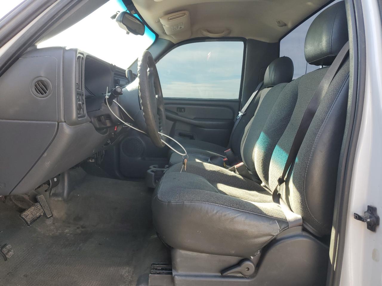 2003 GMC New Sierra C1500 VIN: 1GTEC14V63E346389 Lot: 62575975