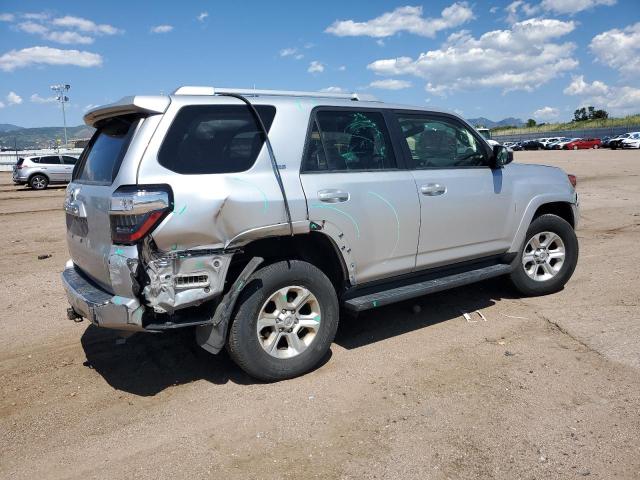 Паркетники TOYOTA 4RUNNER 2016 Сріблястий