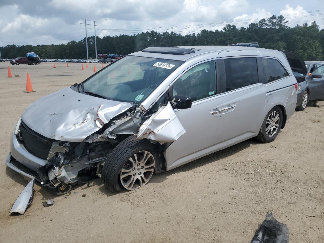 2013 Honda Odyssey Exl იყიდება Greenwell Springs-ში, LA - Front End