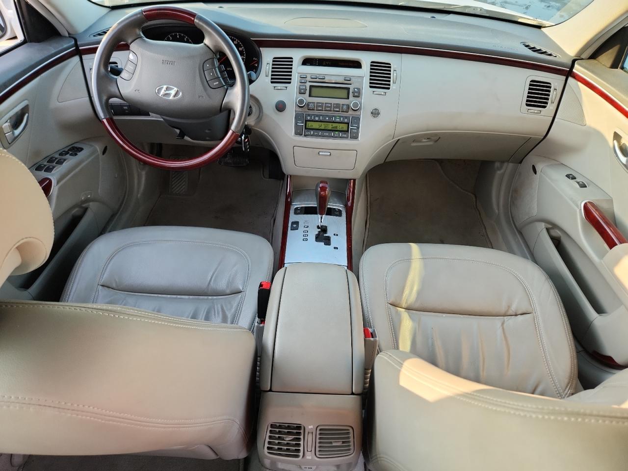 2007 Hyundai Azera Se VIN: KMHFC46F47A203140 Lot: 62090625