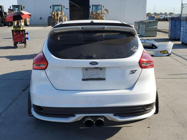  FORD FOCUS 2016 Biały