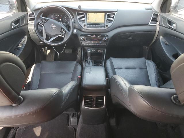  HYUNDAI TUCSON 2016 Серебристый