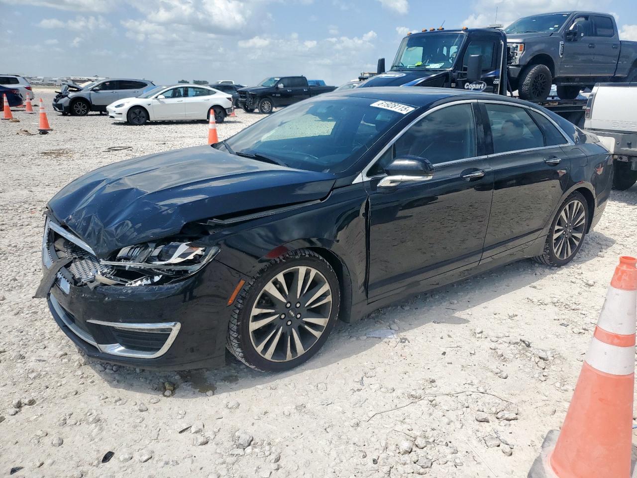 3LN6L5E92HR659145 LINCOLN MKZ Photo 1