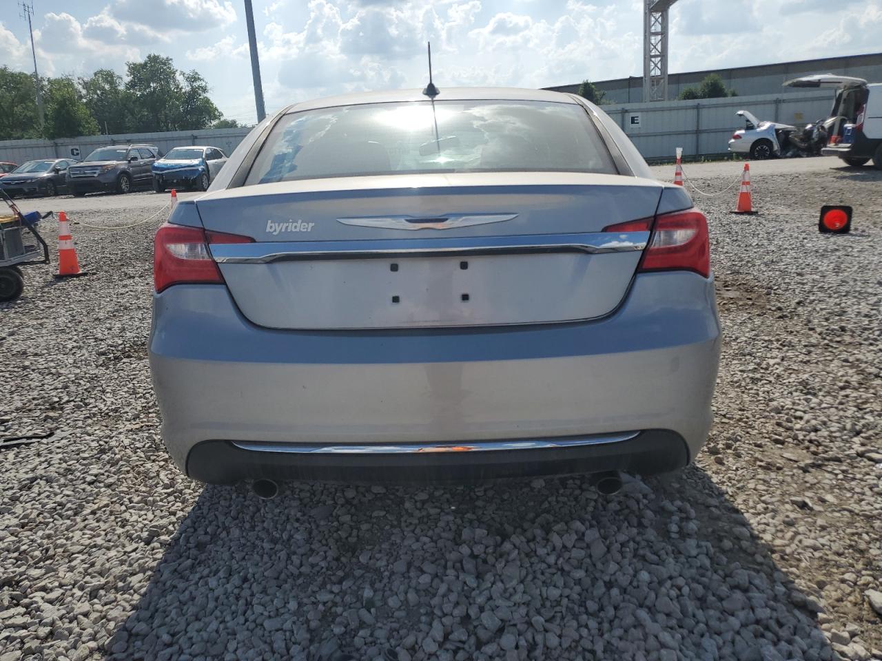 2014 Chrysler 200 Limited VIN: 1C3CCBCG6EN156325 Lot: 61707385