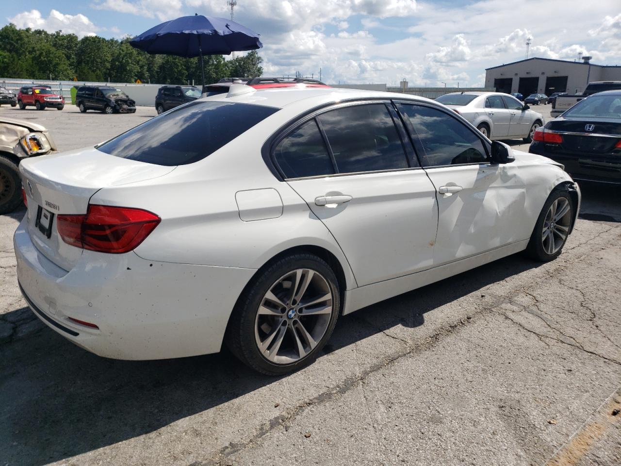 BMW 3 SERIES 2016 VIN WBA8E3G53GNT26716 фото 3