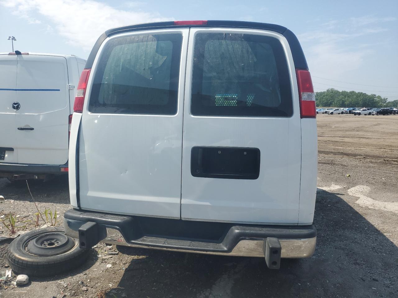 2017 GMC Savana G2500 VIN: 1GTW7AFF8H1906281 Lot: 58898745