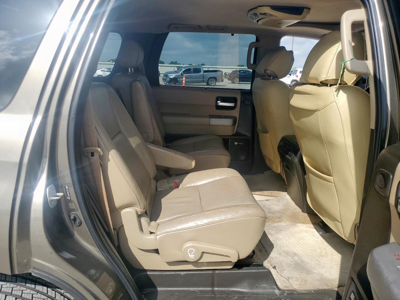 2008 Toyota Sequoia Limited VIN: 5TDZY68A08S012884 Lot: 61466215