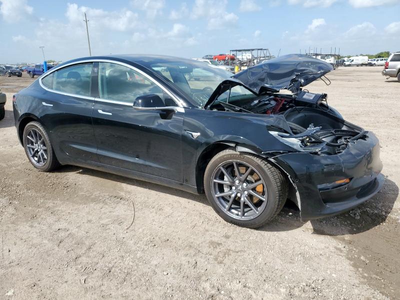  TESLA MODEL 3 2019 Черный