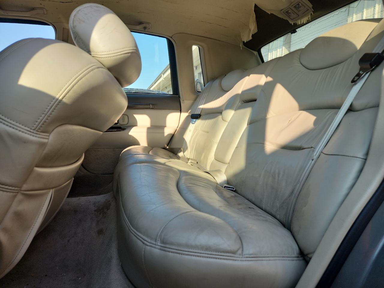 1997 Lincoln Town Car Signature VIN: 1LNLM82W9VY654095 Lot: 61899815
