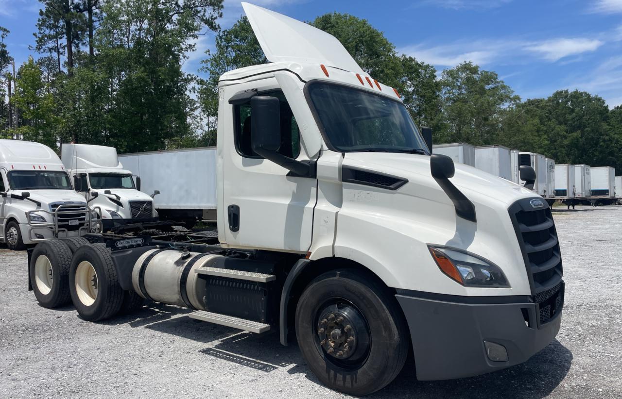 2022 Freightliner Cascadia 116 for Sale in Spartanburg, SC - Minor Dent/Scratches