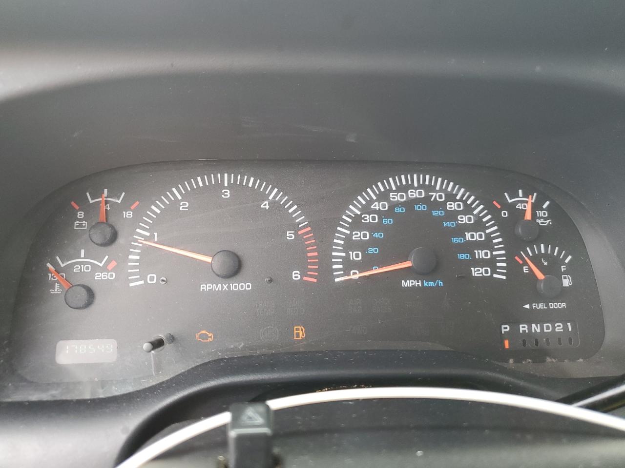 2000 Dodge Ram 1500 VIN: 1B7HC13Z6YJ139842 Lot: 61007955