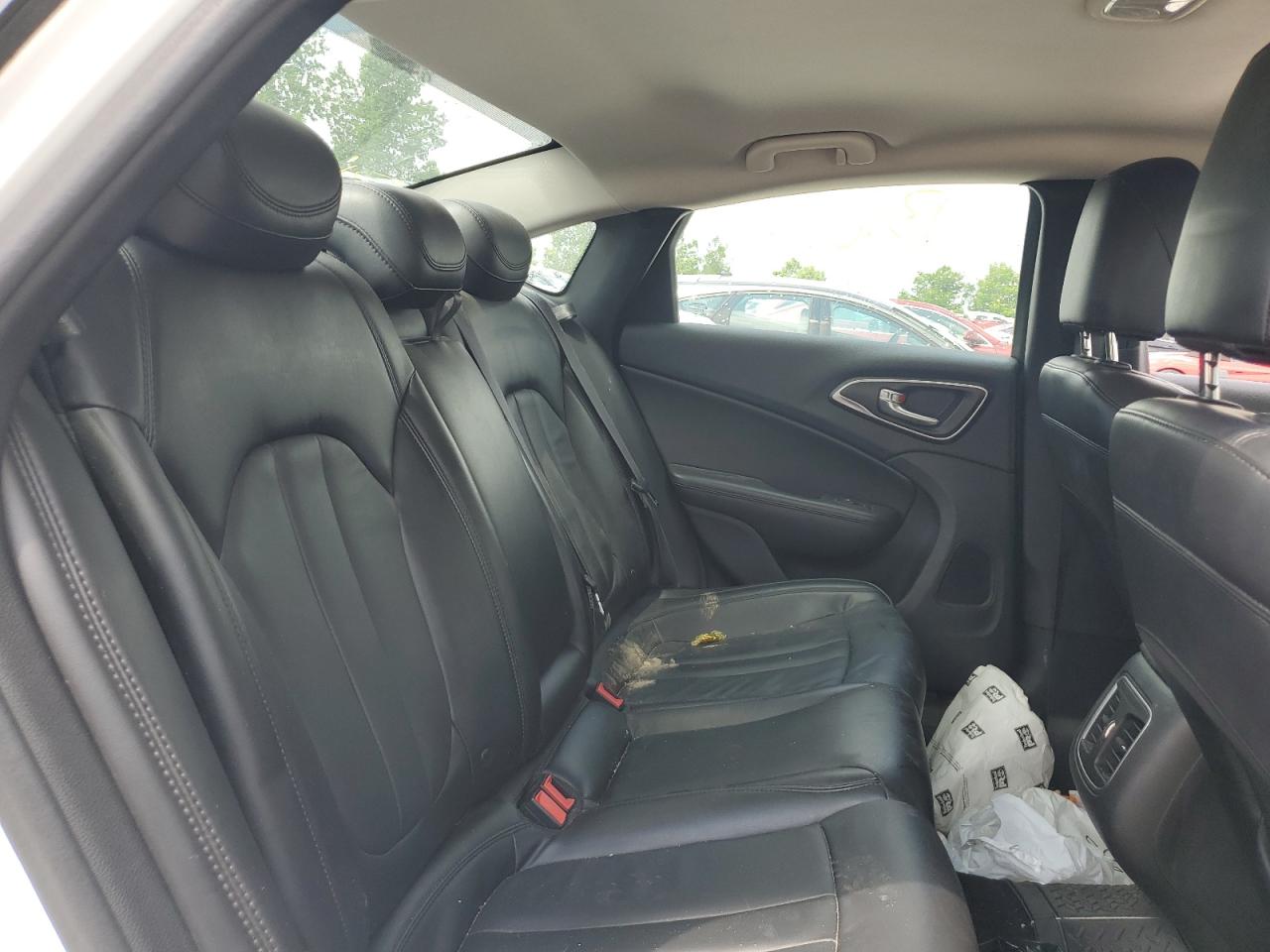 2015 Chrysler 200 C VIN: 1C3CCCEG9FN610586 Lot: 62983855
