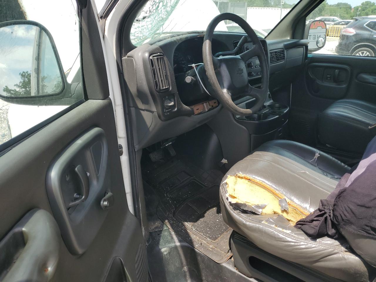 2002 Chevrolet Express G3500 VIN: 1GCHG35R221182417 Lot: 62986215