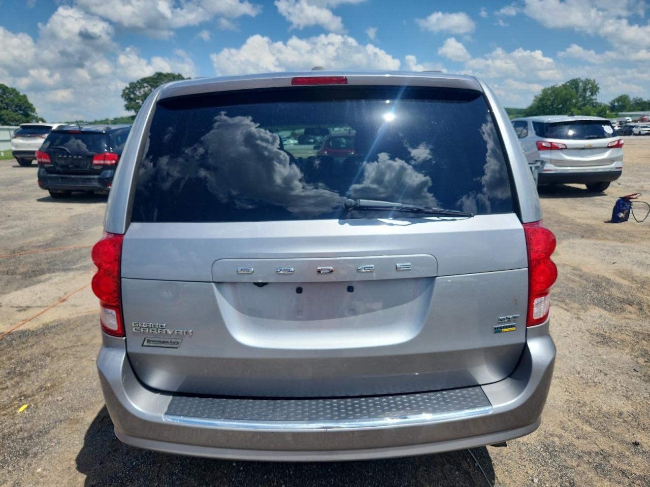 2017 Dodge Grand Caravan Sxt VIN: 2C4RDGCG9HR817689 Lot: 62769045