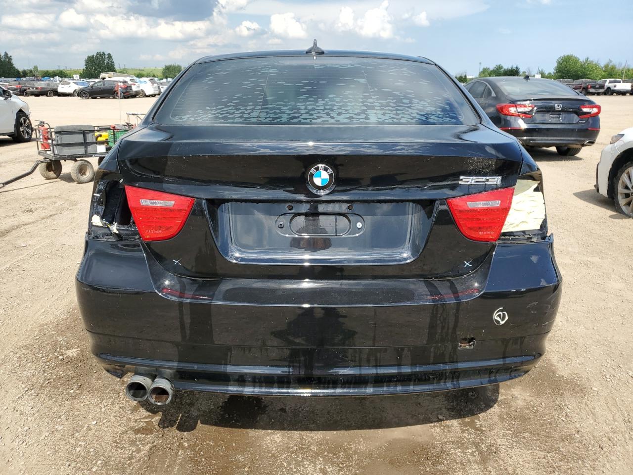2011 BMW 323 I VIN: WBAPG7G56BNN18461 Lot: 61915395