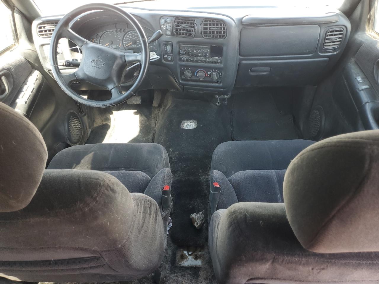 2001 Chevrolet Blazer VIN: 1GNDT13W31K260372 Lot: 60801615