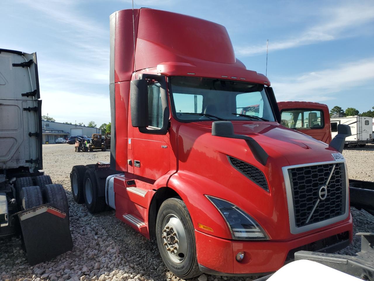 2021 Volvo Vnr Semi Truck
